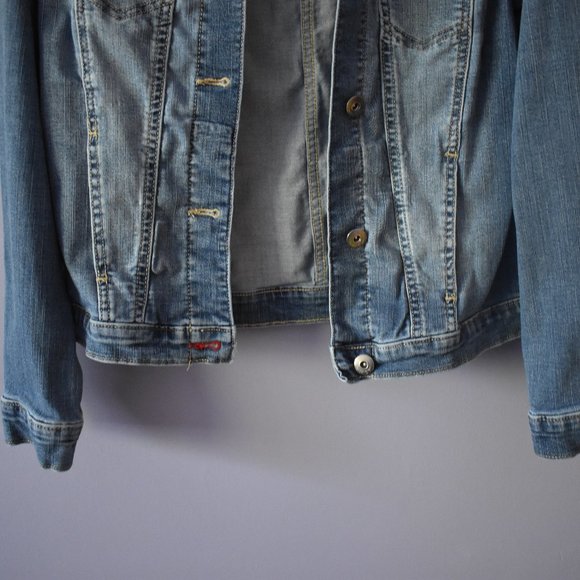 Wrangler Denim Jean Jacket (Authentics Collection) - Picture 4 of 9